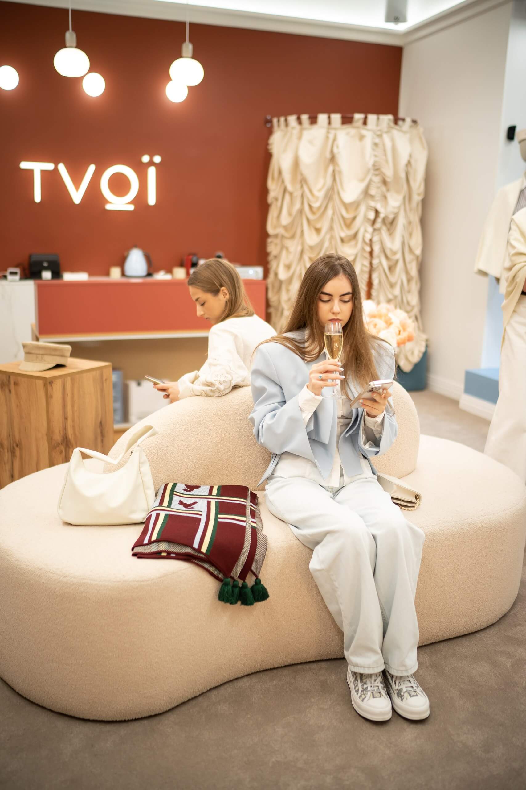 Зустріч у просторі Tvoï